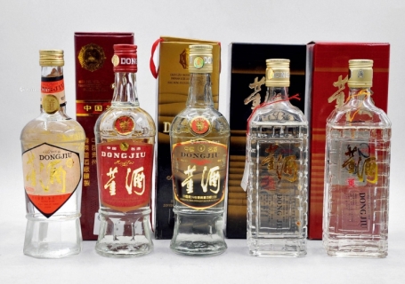 闲置回收红董褐董白董3款90年代的老董酒分别多少钱一瓶，各自介绍与特点分析
