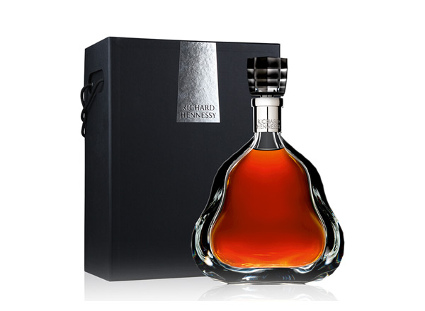 闲置收购轩尼诗李察XO回收Hennessy洋酒干邑白兰地700ml