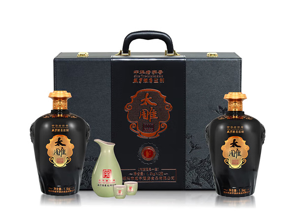 闲置咸亨酒店太雕黄酒回收太雕2007原酿礼盒1.5kg*2糯米酒半甜绍兴黄酒行情价格